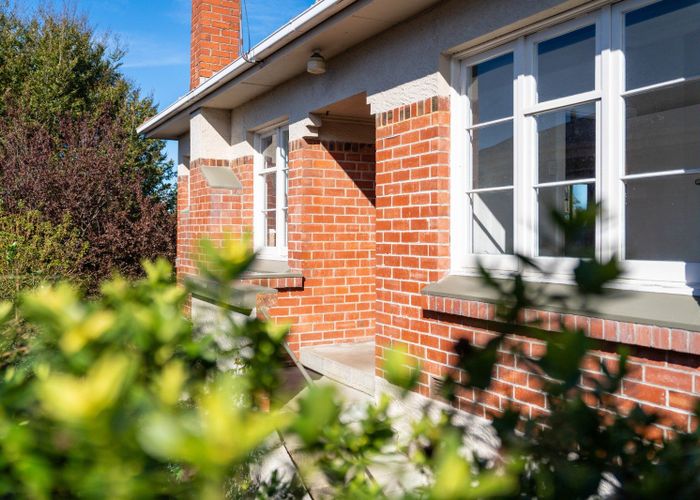  at 77 Oakwood Avenue, Maryhill, Dunedin
