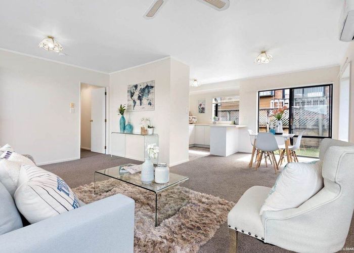  at 6/453 Richardson Road, Mount Roskill, Auckland