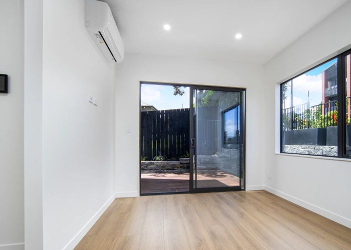  at 3a Range view Road, Mount Albert, Auckland City, Auckland