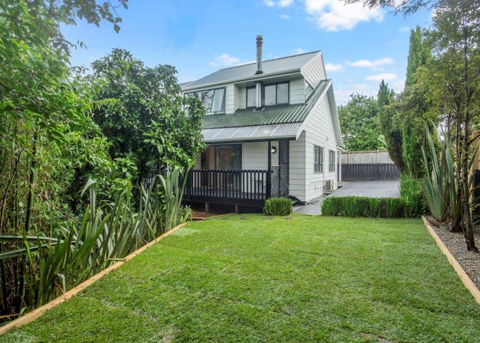 For sale 51 Sabulite Road, Kelston, Waitakere City, Auckland homes