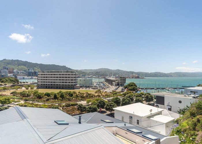  at 9/2 Hood Street, Mount Victoria, Wellington