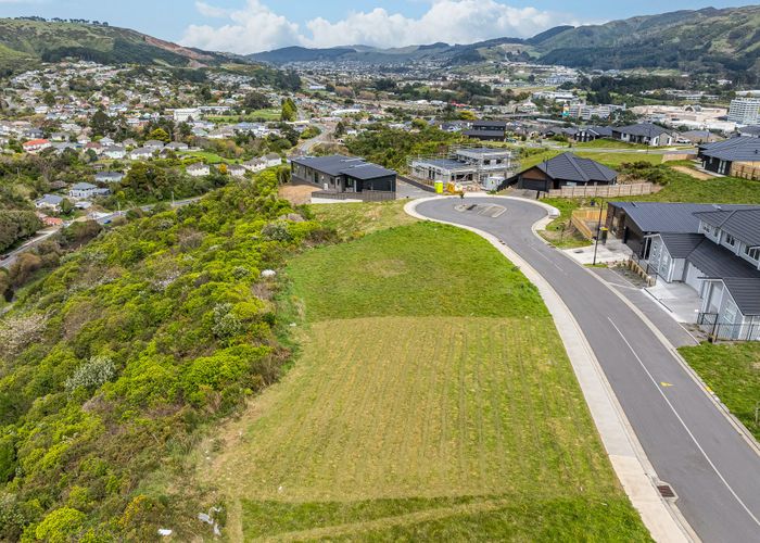  at 7 Te Arapito Close, Aotea, Porirua, Wellington