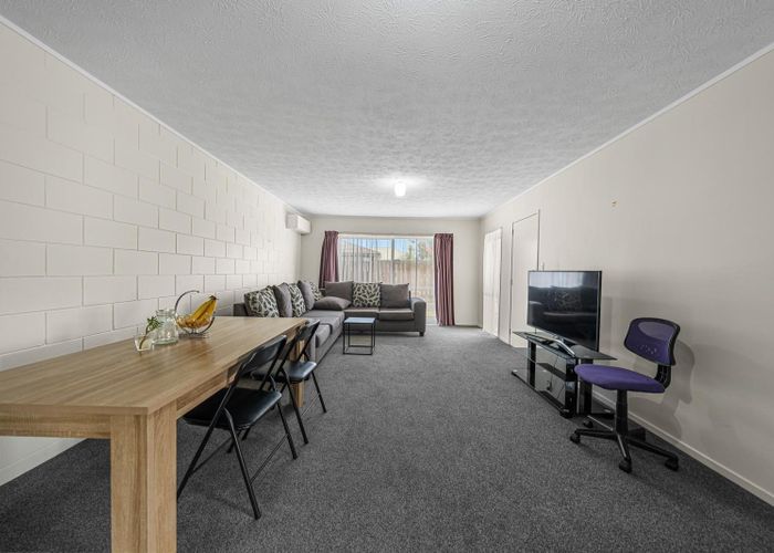  at 407 West Coast Road, Glen Eden, Waitakere City, Auckland