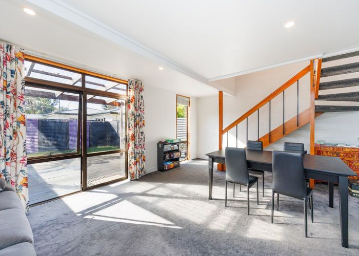  at 2/341 College Street, West End, Palmerston North, Manawatu / Whanganui
