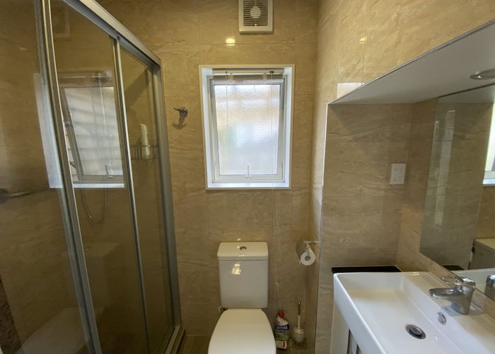  at 2/73A Waipuna Road, Mount Wellington, Auckland City, Auckland