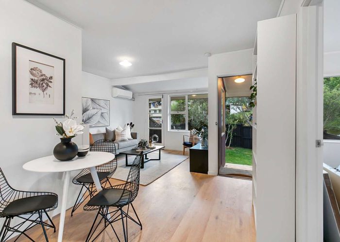  at Morningside, Auckland City, Auckland