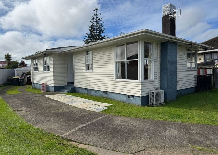  at Mangere East, Manukau City, Auckland