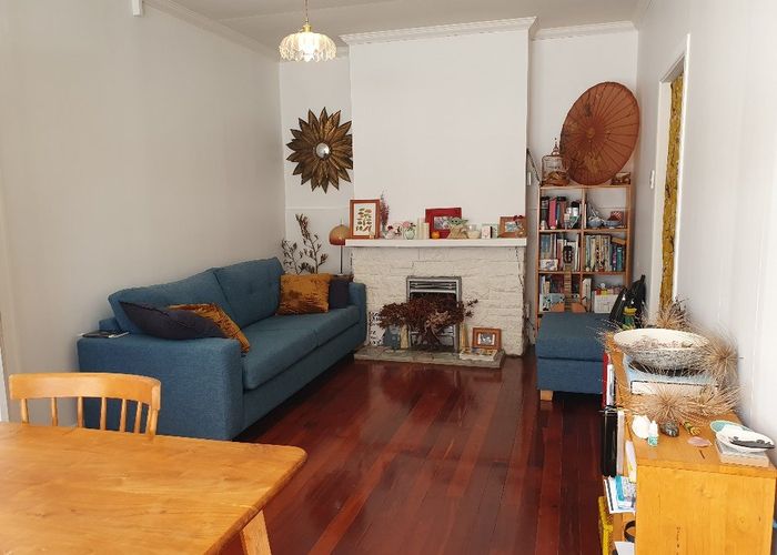  at 2 Kerr, Devonport, North Shore City, Auckland