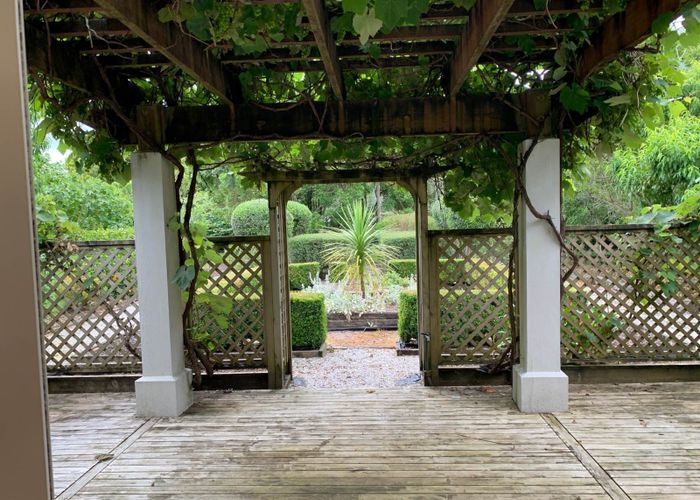  at 69 Croft Lane, Albany