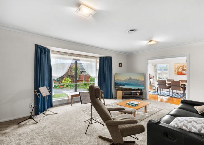 at 8 Kirkdale Place, Avonhead, Christchurch