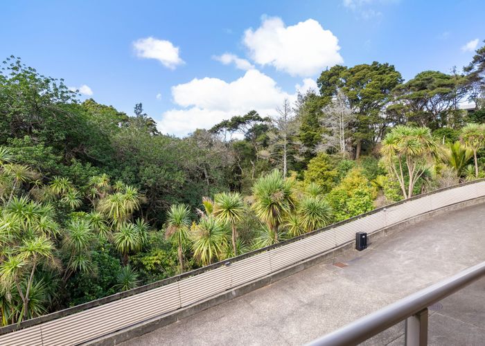  at 2/1B Birkenhead Avenue (also known as 5/1b), Birkenhead, North Shore City, Auckland