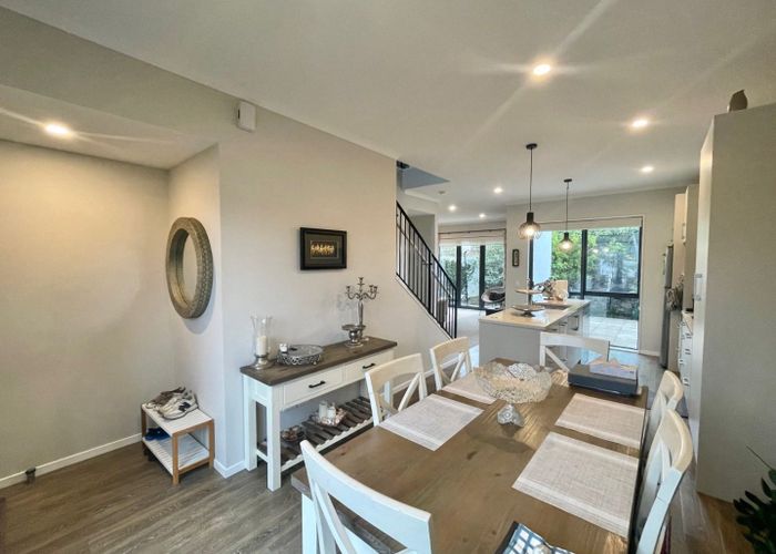  at 5 Komanawa LANE, Mount Wellington, Auckland