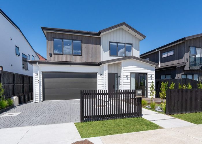  at 2 Pukeko Road, Hobsonville, Waitakere City, Auckland