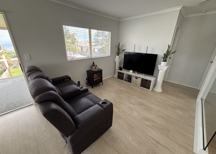  at 49a Everard Avenue, Army Bay, Rodney, Auckland