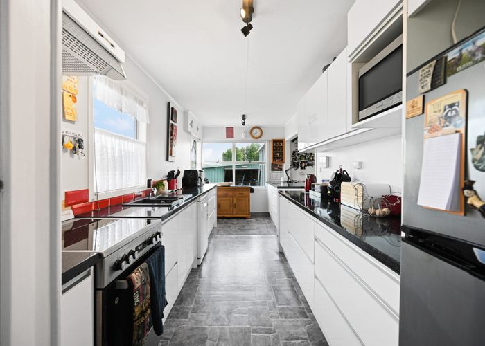  at 6 Lindsay Crescent, Nawton, Hamilton