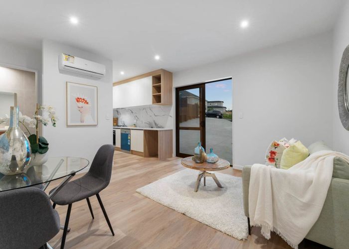  at 14 Bela Vista Boulevard, Swanson, Waitakere City, Auckland
