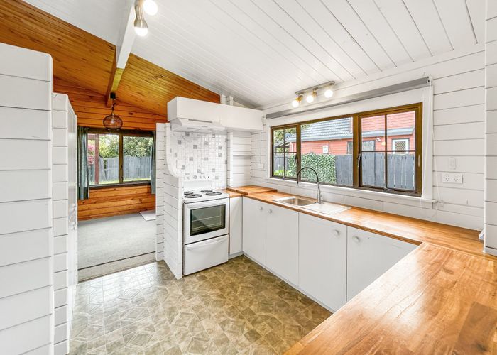  at 123 Botany Road, Botany Downs, Auckland