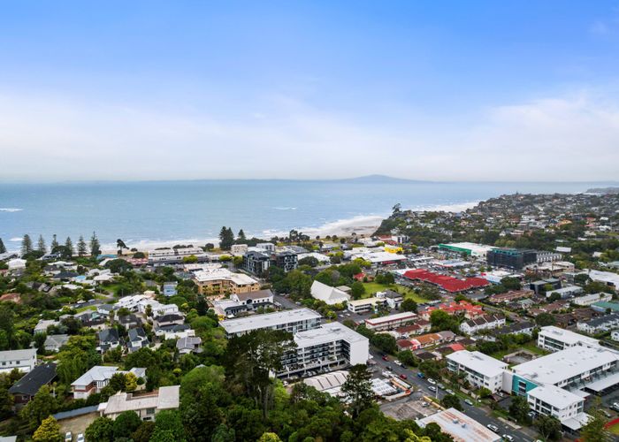  at 102/25 Bute Road, Browns Bay, Auckland