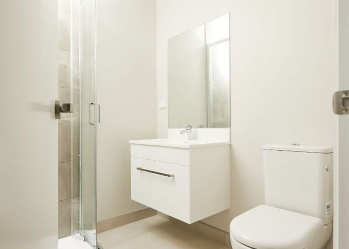  at 20 Koro Lane, Mangere Bridge, Manukau City, Auckland