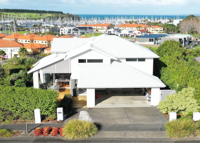  at 11 Bella Vista Drive, Gulf Harbour, Whangaparaoa