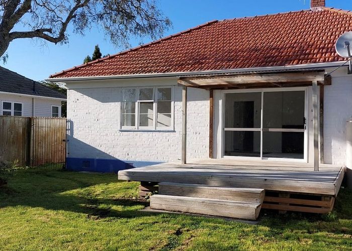  at 15 Park Road, West End, Palmerston North