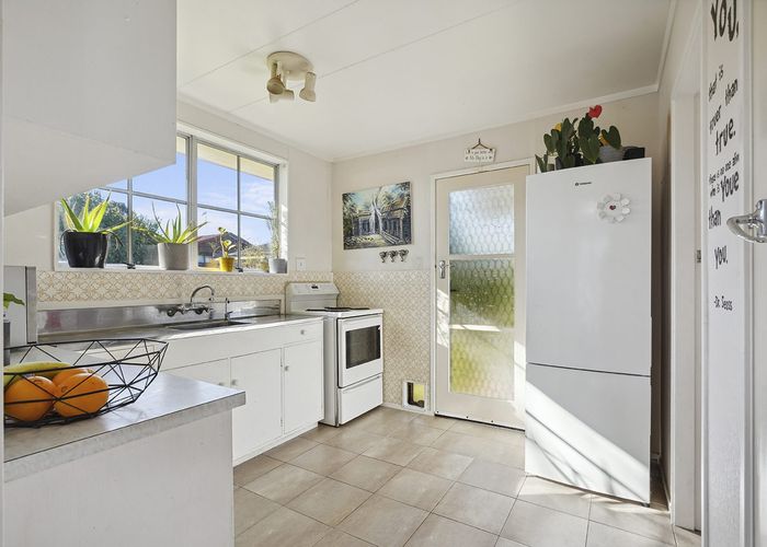  at 16A Lansdowne Crescent, Glenview, Hamilton, Waikato