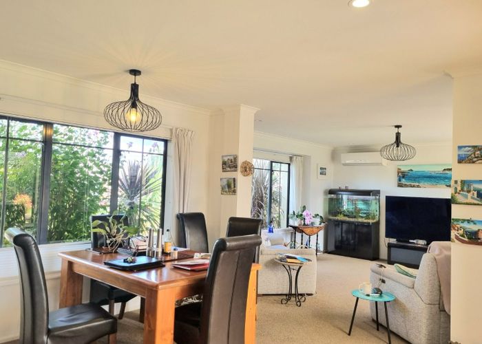  at 5 Carlsberg Place, Papamoa Beach, Tauranga, Bay Of Plenty