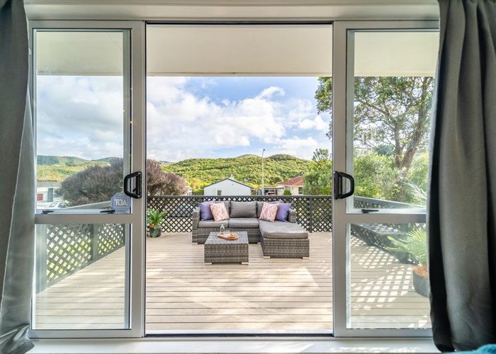  at 60 Waipounamu Drive, Kelson, Lower Hutt