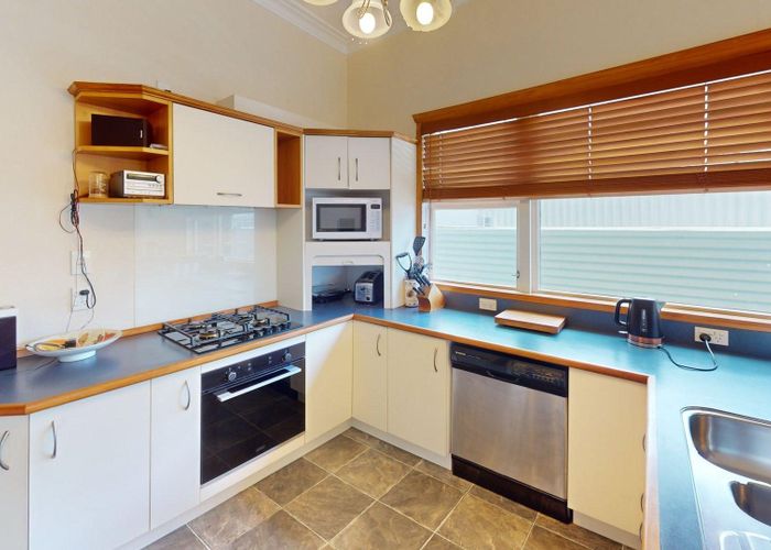  at 16 Nikau Street, Takaro, Palmerston North, Manawatu / Whanganui