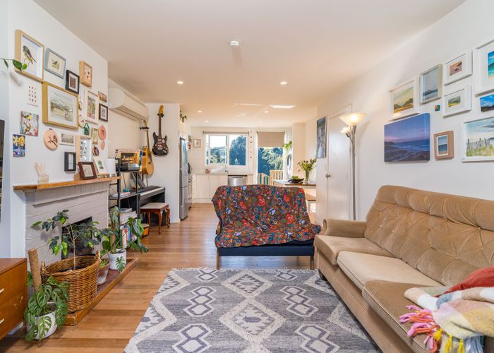  at 28 Edinburgh Street, Green Island, Dunedin