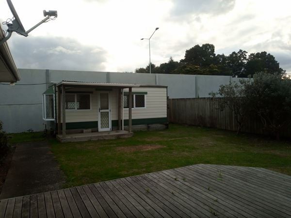  at 2/21 Gloaming Pl, Conifer Grove, Papakura, Auckland
