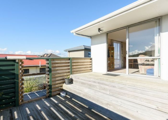  at 14A Sunhaven Drive, Newlands, Wellington, Wellington