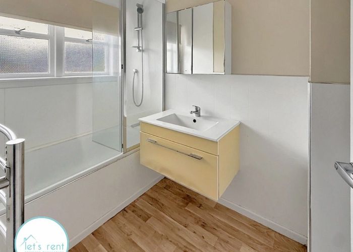  at 4/60 Central Avenue, Papatoetoe, Manukau City, Auckland