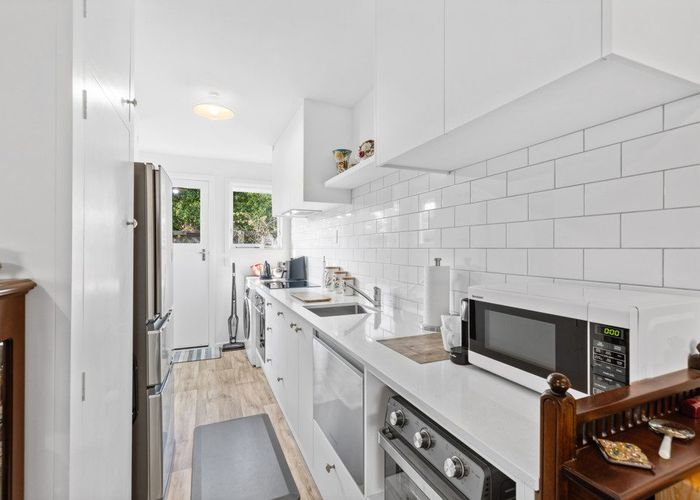  at 2/36 Office Road, Merivale, Christchurch City, Canterbury