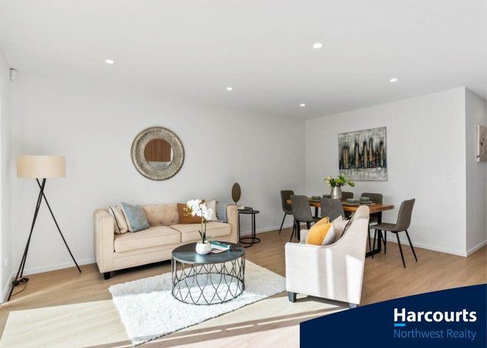 at 5/18 Ranui Station Road, Ranui, Waitakere City, Auckland