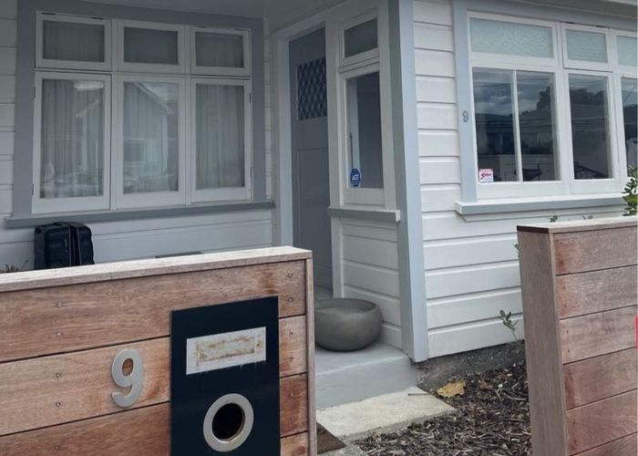  at 9 Queen Street, Petone, Lower Hutt, Wellington