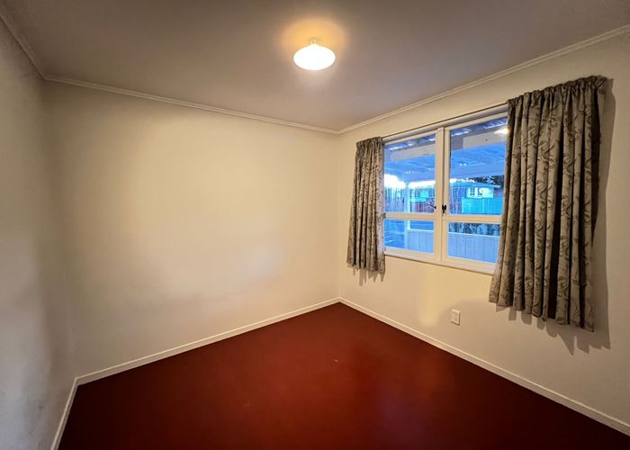  at 31 Riverpark Crescent, Henderson, Waitakere City, Auckland