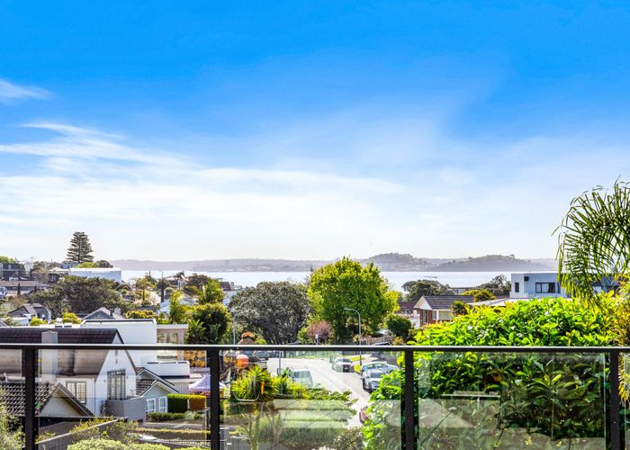  at 3/47 Bay Road, St Heliers, Auckland
