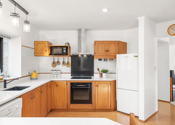  at 8 Runanga Grove, Waikanae