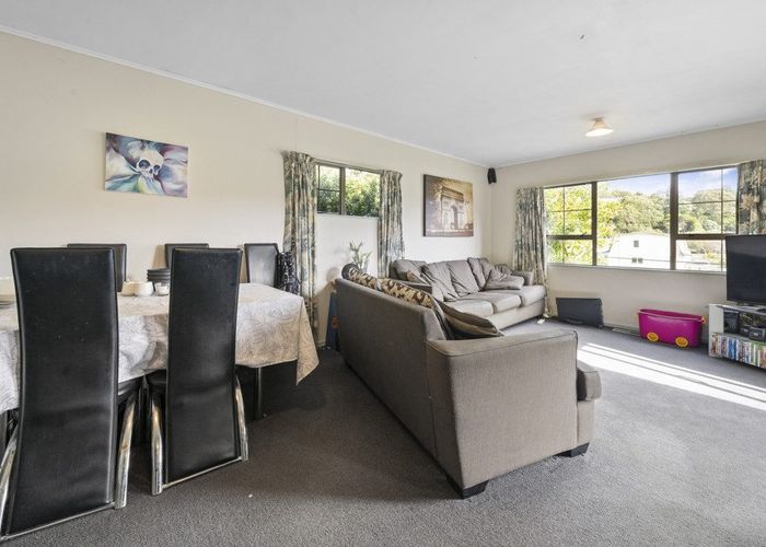  at 49 Thomas Street, Stokes Valley, Lower Hutt, Wellington