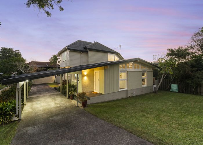  at 6 Camwell Close, Bucklands Beach, Manukau City, Auckland
