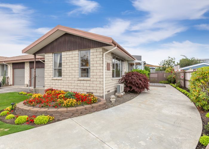  at 2/23B Craven Street, Sockburn, Christchurch