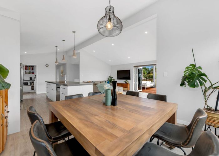 at 11 Shelly Bay Road, Beachlands, Manukau City, Auckland