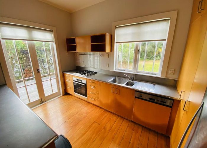  at 54 Beresford Street, Bayswater, North Shore City, Auckland