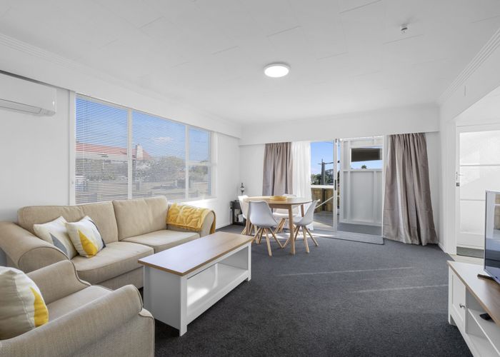  at 2/25 Baring Terrace, Strandon, New Plymouth