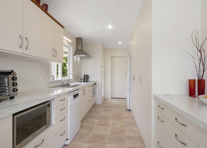  at 11A Thames Street, Welbourn, New Plymouth