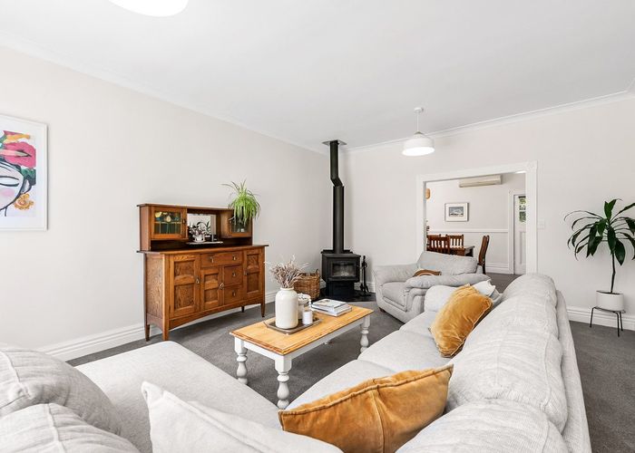  at 524 Main Road North, Timberlea, Upper Hutt, Wellington