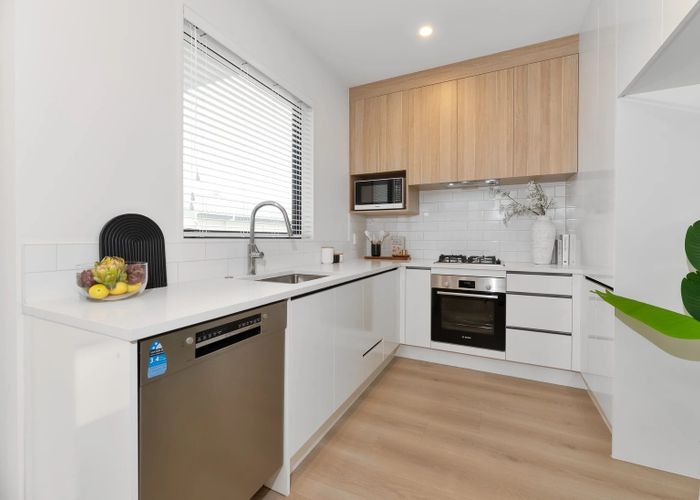  at 86D Harrington Road, Henderson, Waitakere City, Auckland