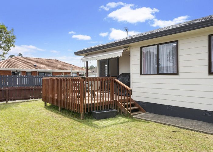  at 1/229 Waitemata Drive, Ranui, Auckland