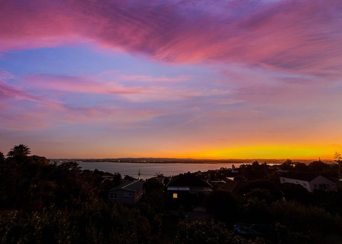  at 2/164 Rangatira Road, Beach Haven, Auckland
